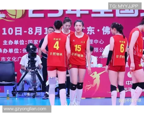 山东女排与上海女排激战正酣谁将赢得这场巅峰对决的荣耀与胜利