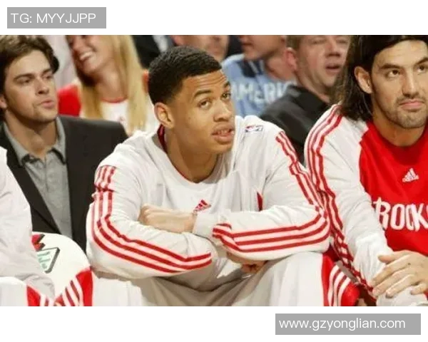 贾诚的奋斗之路与人生哲学探索：从平凡到卓越的成长故事