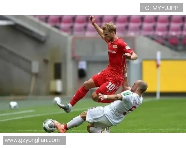 汉诺威与汉堡的对决分析:战术布局与球员表现的全面解读